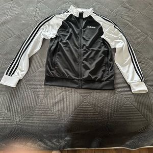 Adidas zip up. Black and white. Men’s size small. In very good condition.